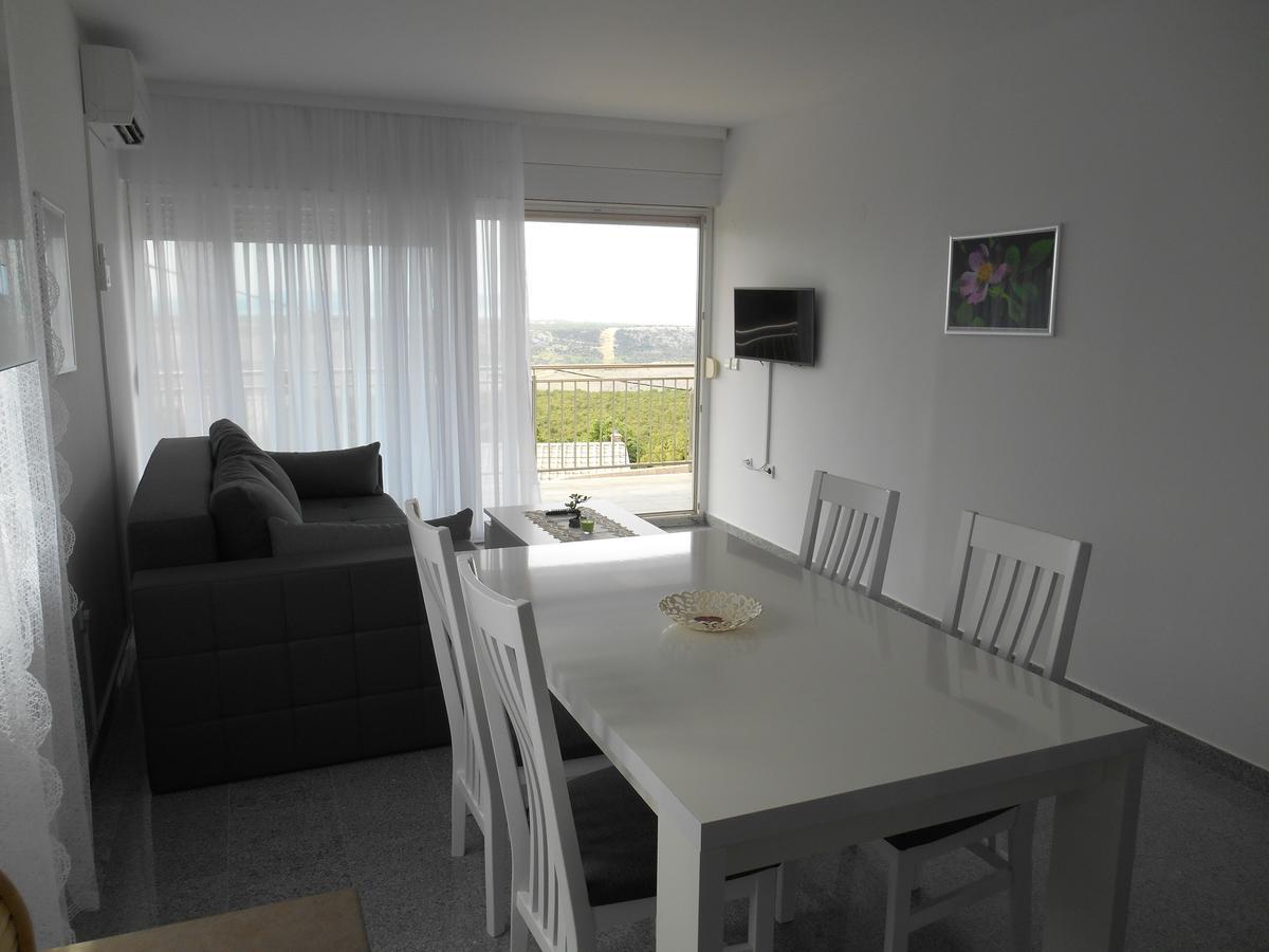 שמריקה Apartments Diana מראה חיצוני תמונה